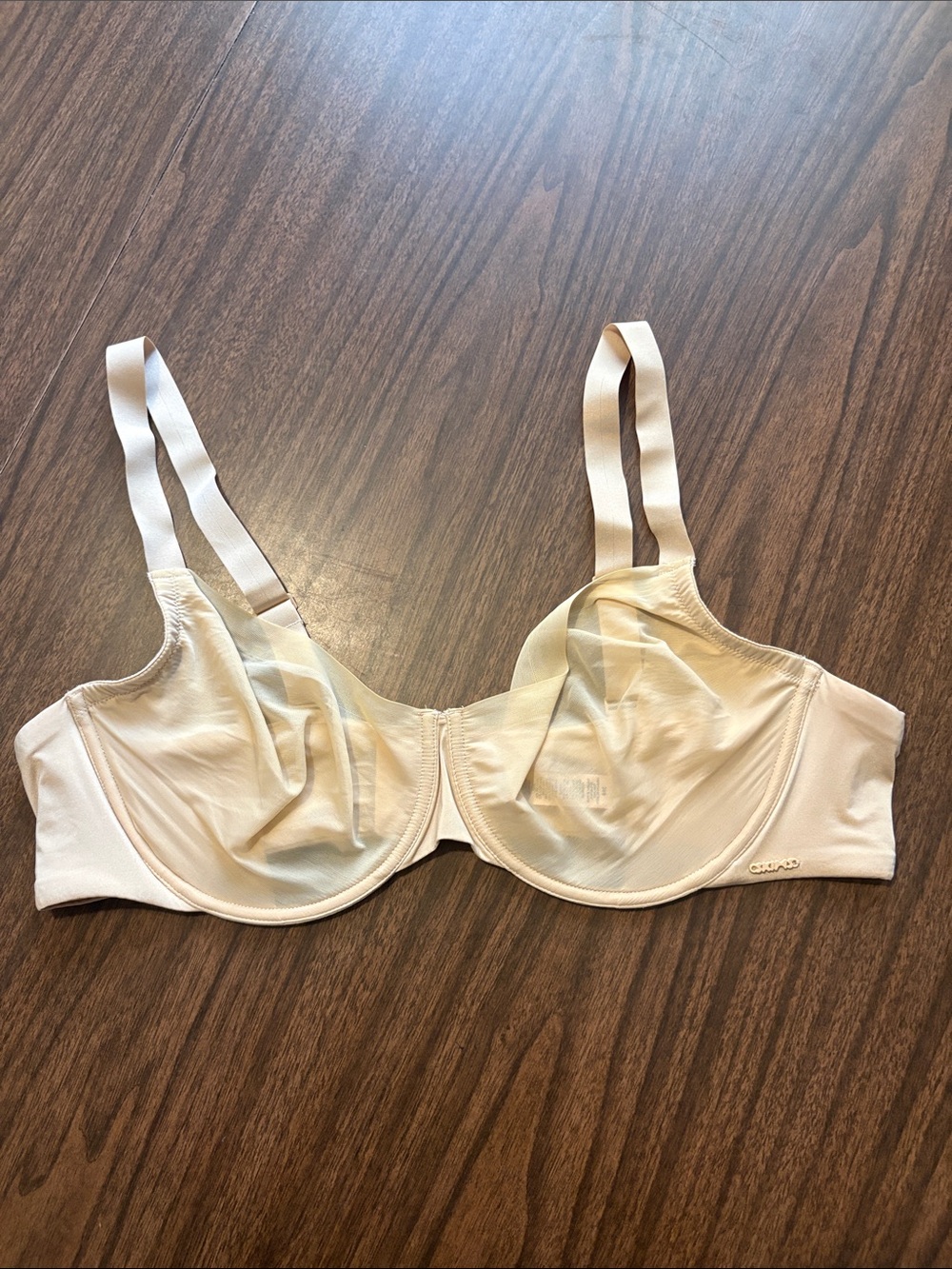 SKIMS 44C Everyday Seamless Underwire Bra Cream